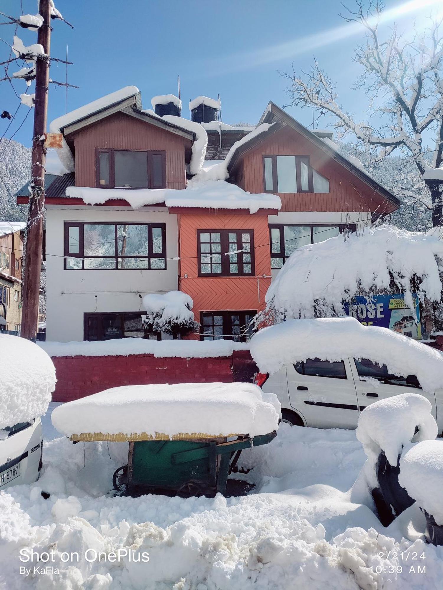 New Heaven Rose Hotel Pahalgām Exterior foto